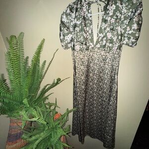 & Other Stories Green Floral Midi Dress